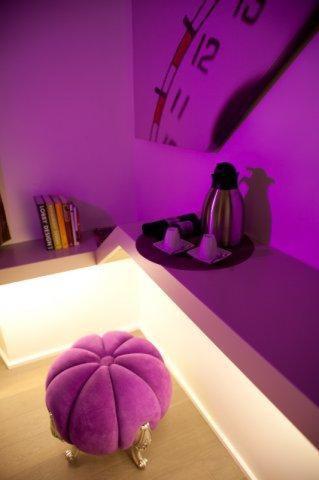 Face To Face House 3* Rom